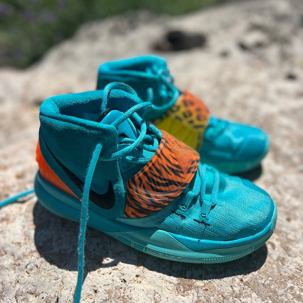 Kyrie Irving Basketball Shoes
